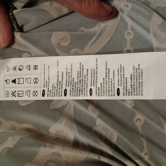 🌺Gorgeous Joseph Ribkoff chain faux wrap dress. Silky and so soft .NWT - Picture 8 of 8